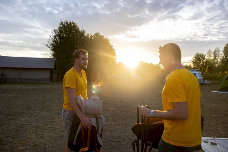 Easy Camp Palmdale 600 Lux Tunneltent - 6 Persoons - Afbeelding 12